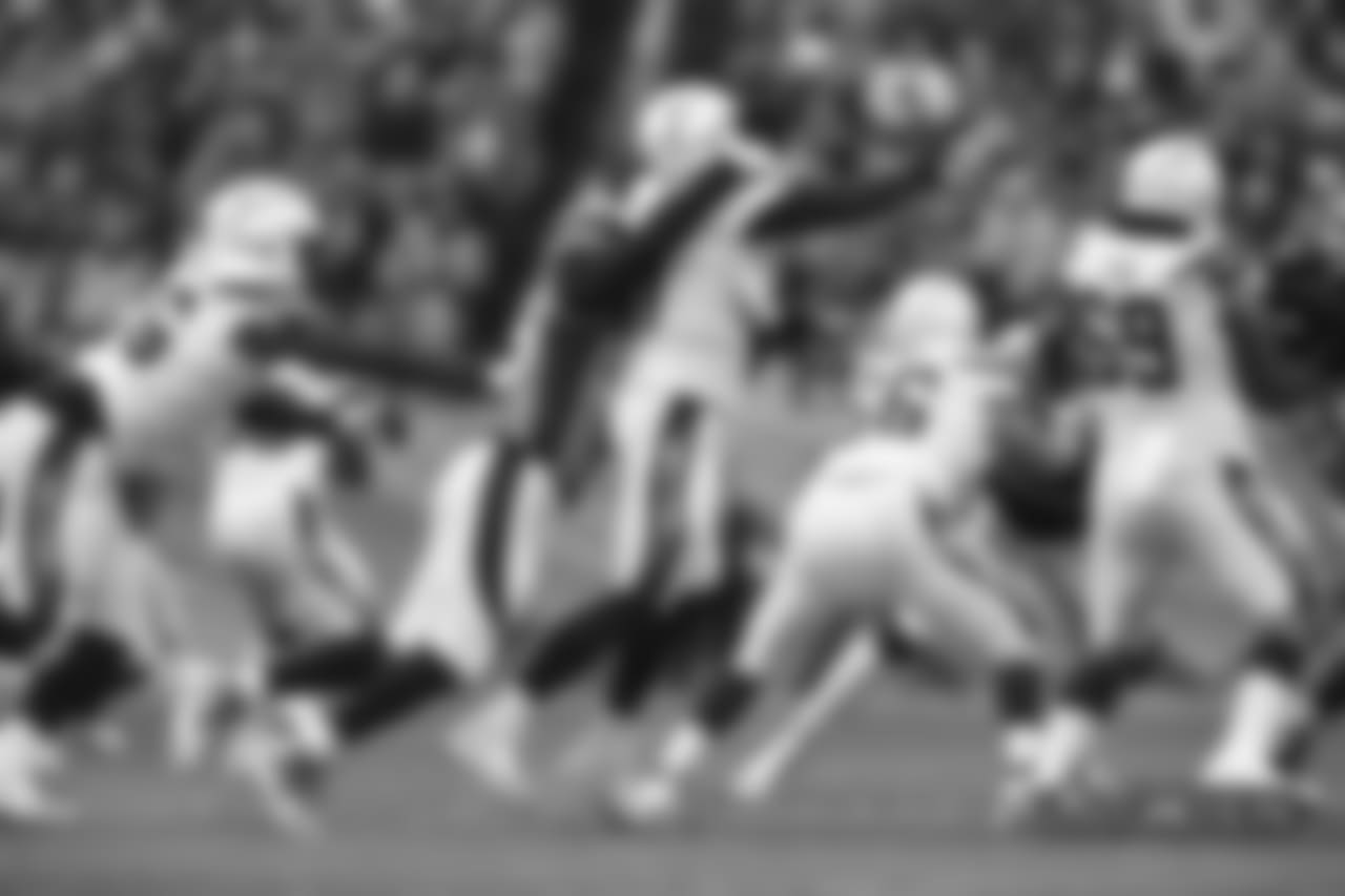 First half action during the NFL game against the Los Angeles Chargers, Sunday, December 30, 2018, in Denver. (Photo: © Eric Lars Bakke)