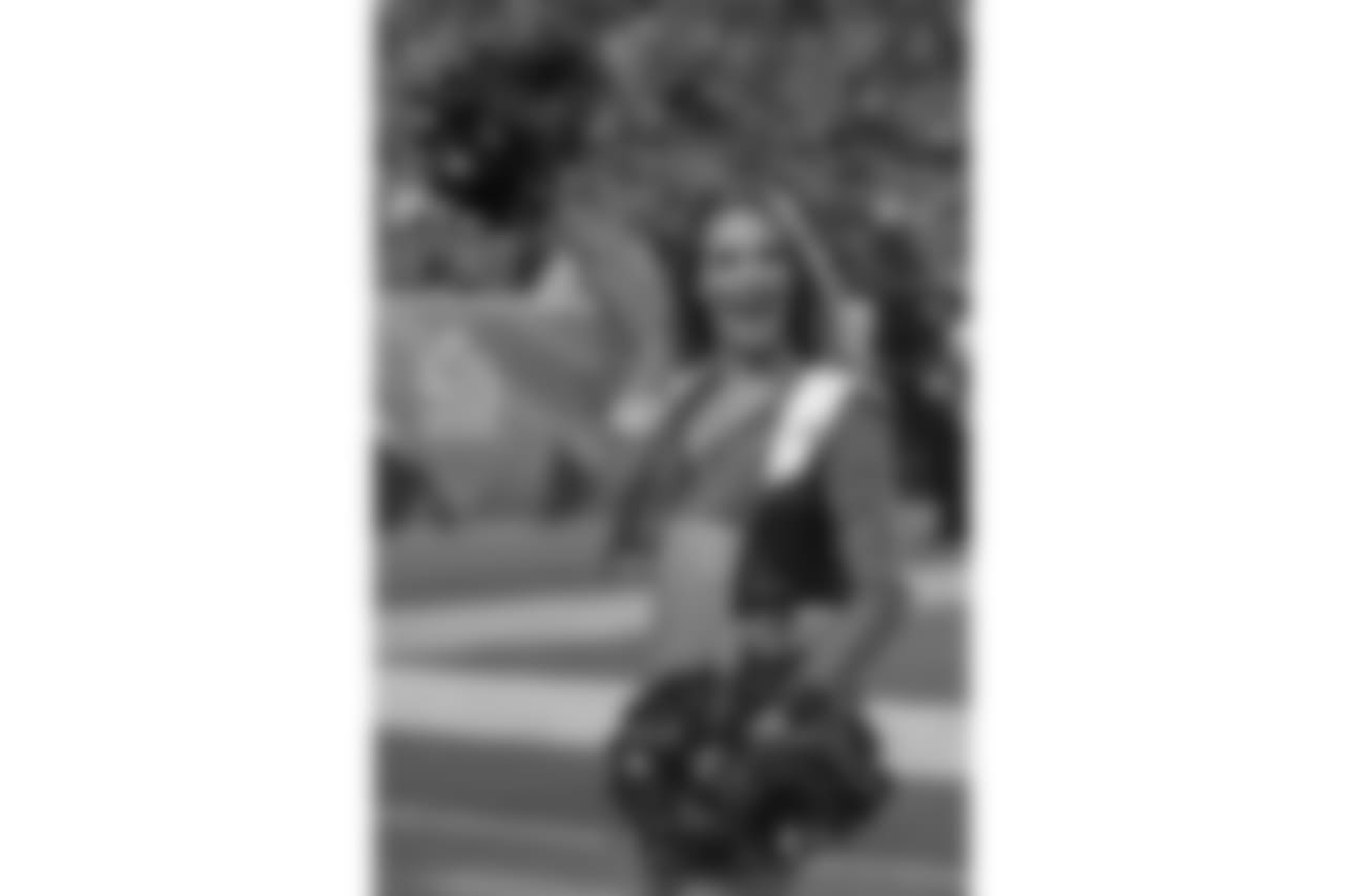 180819, CB, Denver Broncos, 2018 Berkleigh, DBC, Cheerleaders DBC, Cheerleaders Photo By: Paul Cloud