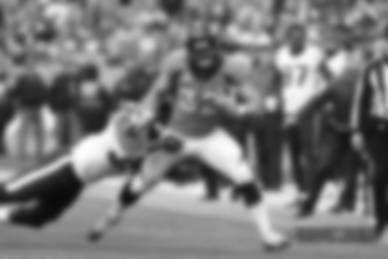 First half action of the NFL game against the Houston Texans, Sunday, Nov. 4, 2018, in Denver. (Photo: © Eric Lars Bakke)