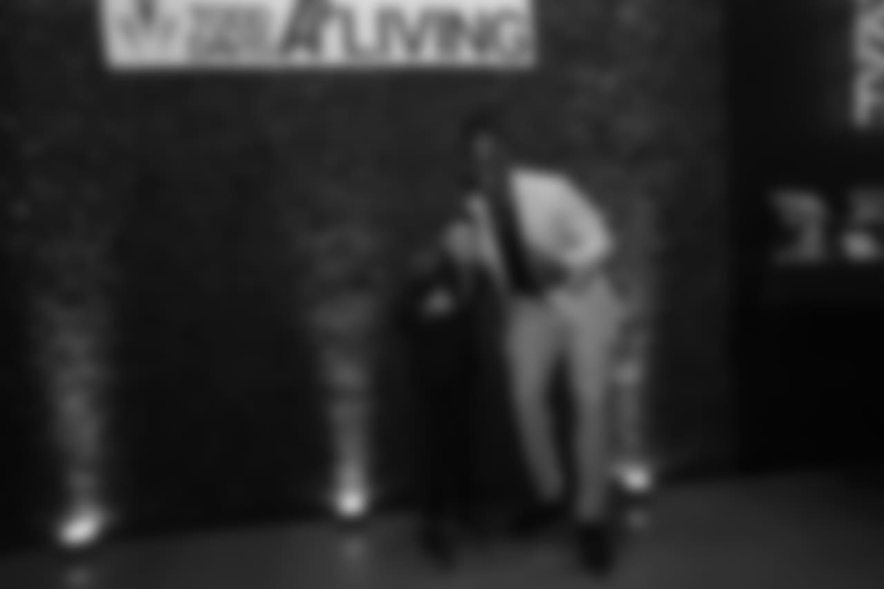 Todd Davis and a young fan at Todd Davis' A+ Living Foundation Dinner on November 26, 2018.