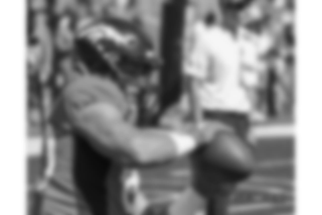 Pregame warmups against the Seattle Seahawks, Sunday, September 9, 2018, in Denver. (Photo: Eric Bakke)