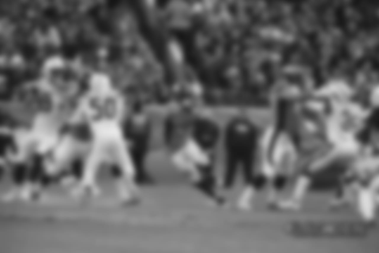 First half action during the NFL game against the Los Angeles Chargers, Sunday, December 30, 2018, in Denver. (Photo: © Eric Lars Bakke)