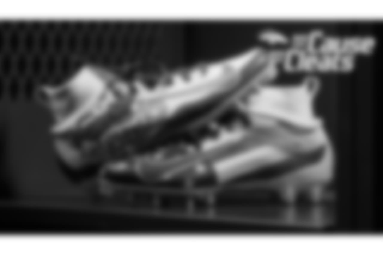 Justin Simmons' cleats represent Fuel Up to PLAY 60, a school nutrition and wellness program, for My Cause My Cleats in 2018.