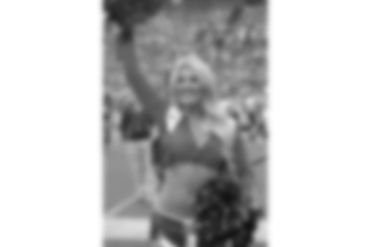 171001, Denver Broncos, Oakland Raiders, 2017 DBC, Cheerleaders Madison