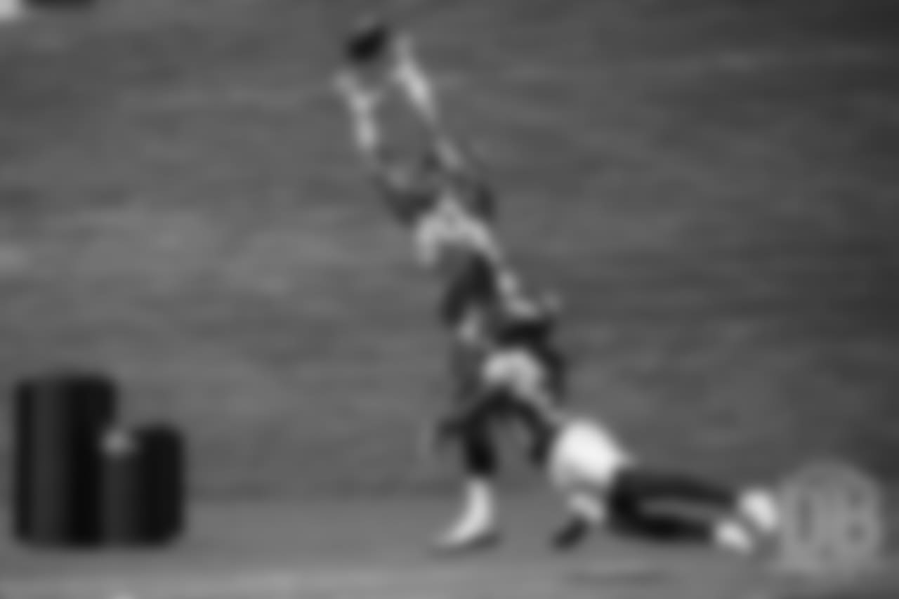 during practice at the eighth day of OTAs on June 5, 2018.