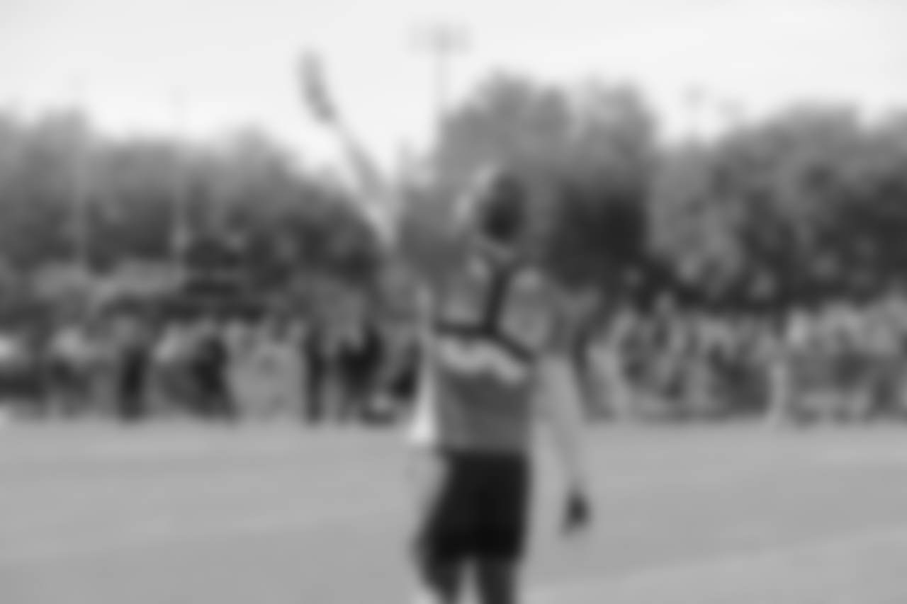 Von Miller waves to the crowd at the final day of Pro Bowl practice and photo day at the ESPN Wide World of Sports Complex on January 25, 2019, in Orlando, Florida.