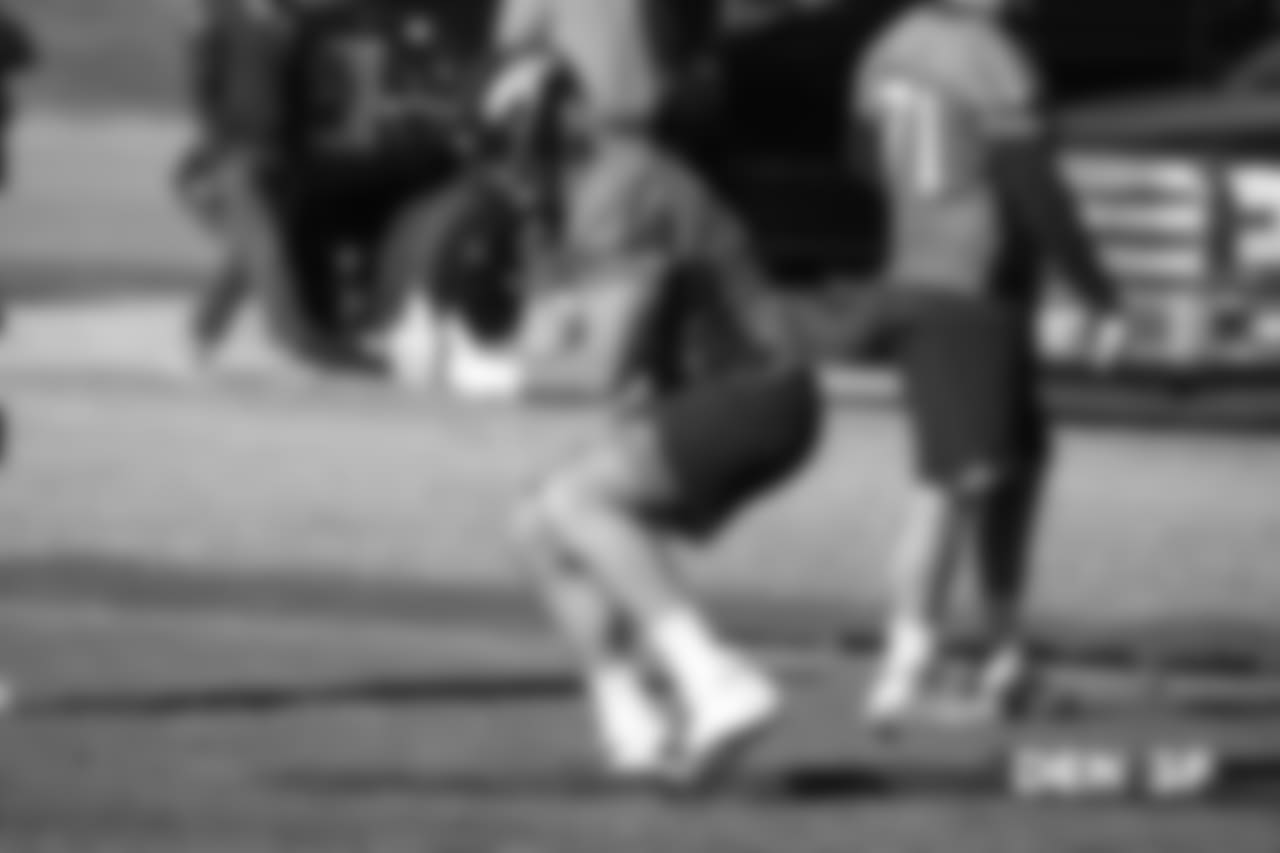 Dan Skipper during practice at UCHealth Training Center on December 7, 2018.