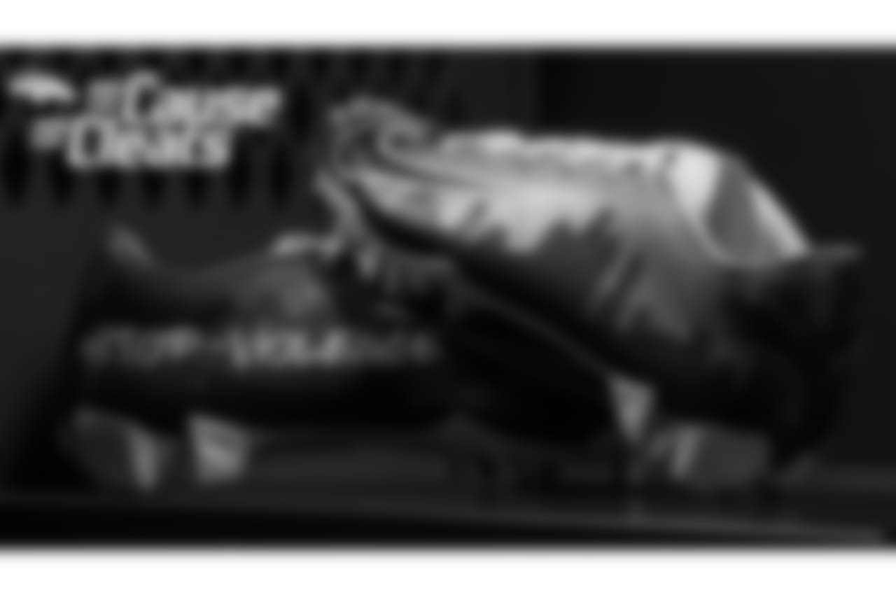 Will Parks' cleats represent Philadelphia CeaseFire, an organization in Parks' hometown that aims to reduce violence through community initiatives, for My Cause My Cleats in 2018.