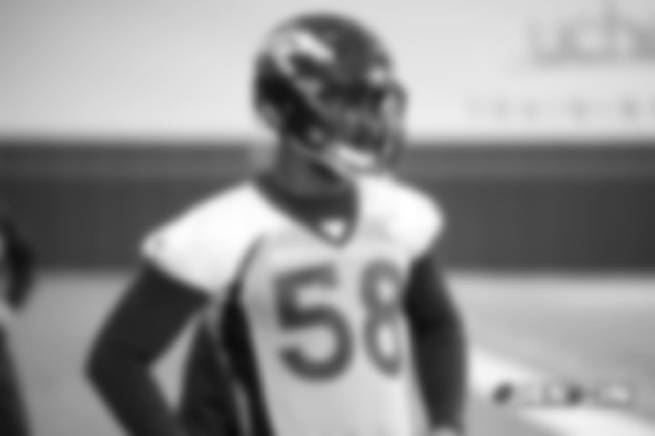 Von Miller during practice at UCHealth Training Center on November 30, 2018.