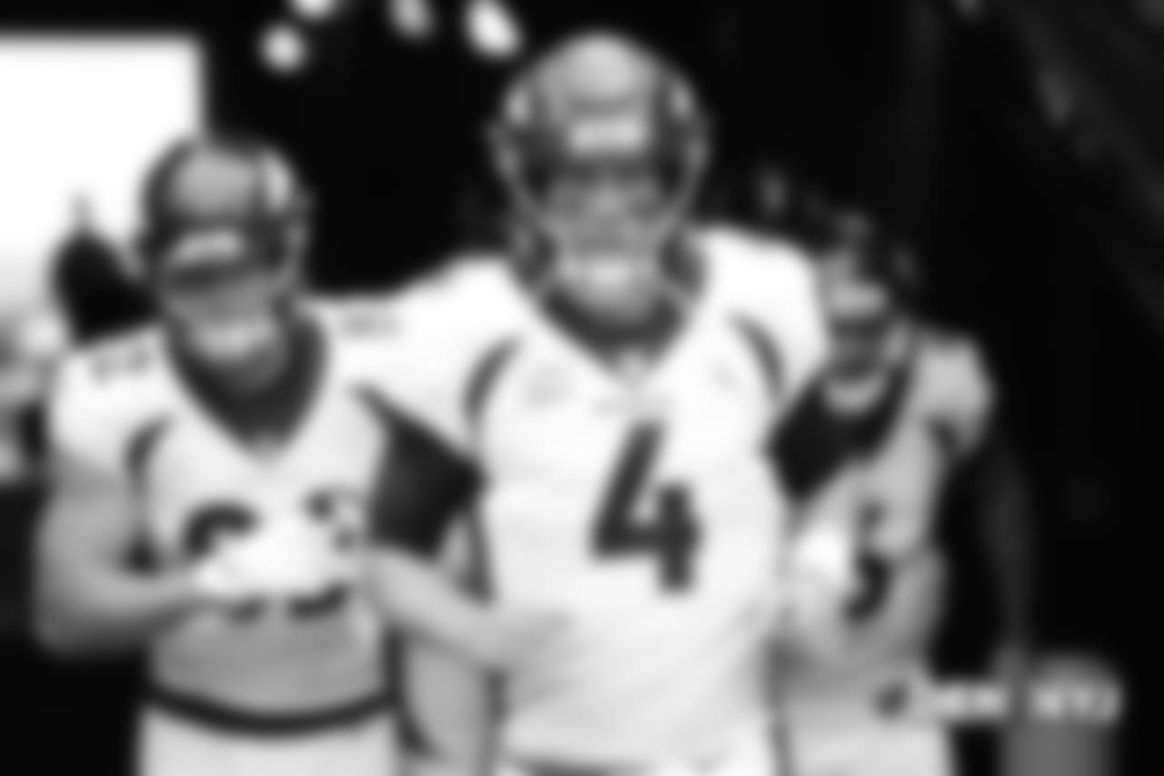 Case Keenum runs out of the tunnel before the NFL game against the New York Jets at MetLife Stadium in East Rutherford, New Jersey, October 07, 2018.
Photo by Gabriel Christus