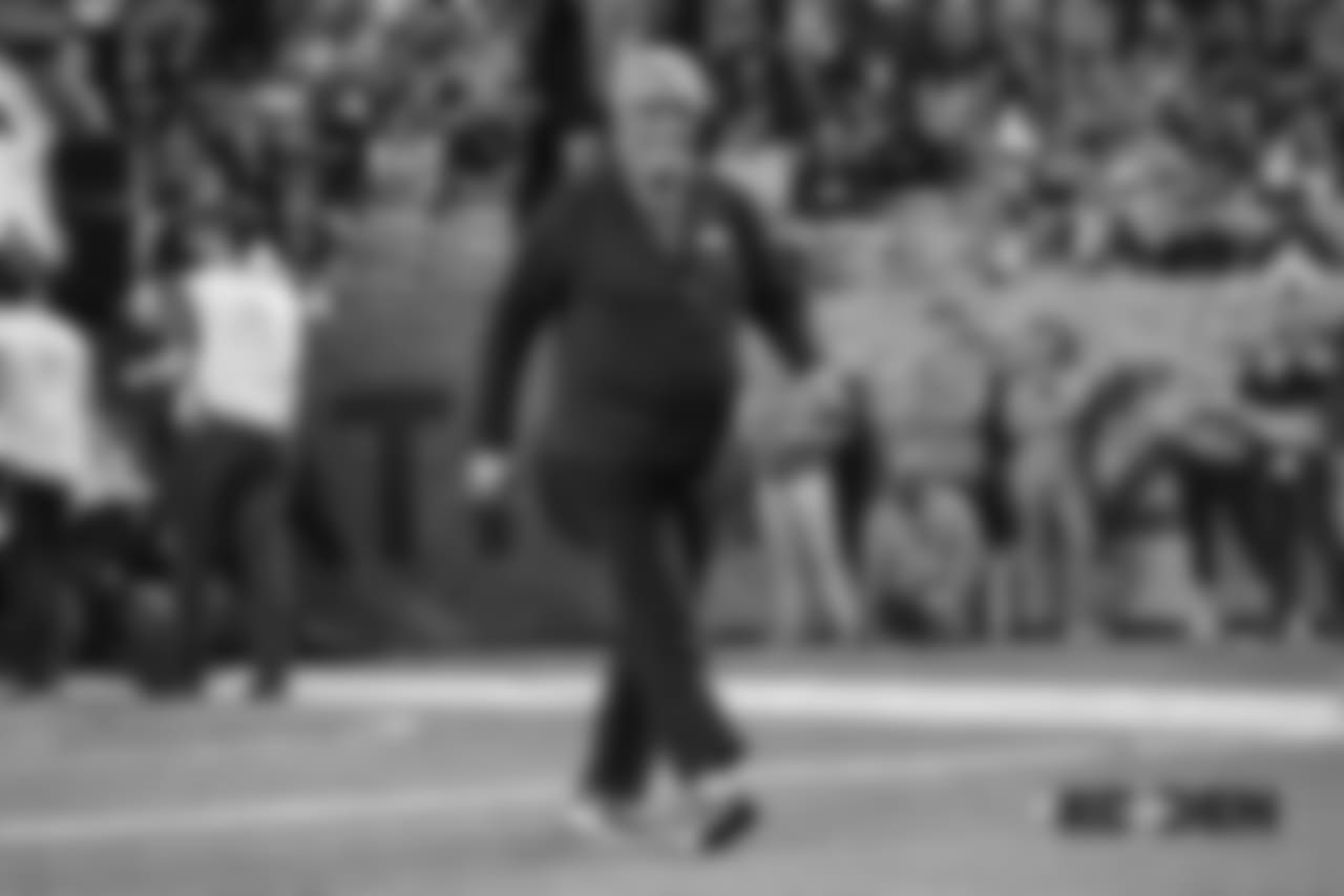Ring of Fame former halfback/kicker Gene Mingo during the Ring of Fame recognition show at halftime during the game against the Kansas City Chiefs at Broncos Stadium at Mile High on October 1, 2018.