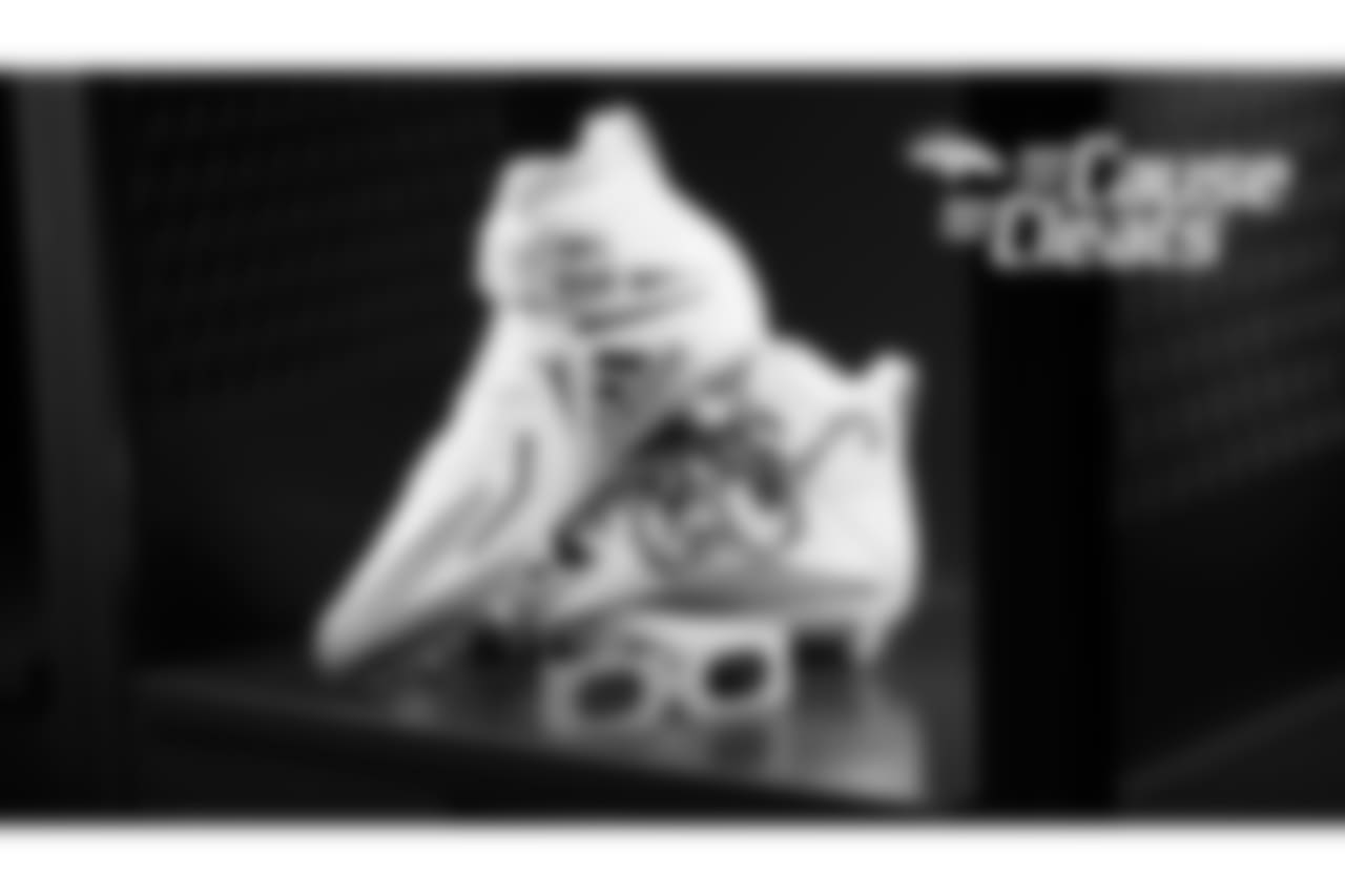 Von Miller's cleats represent his Von's Vision foundation, which helps underprivileged kids get vision care, for My Cause My Cleats in 2018.