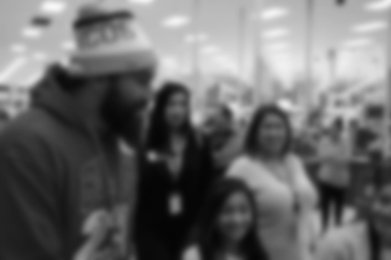 Domata Peko Sr. during Will Parks' shopping spree for the Boys & Girls Club of Metro Denver on Dec. 3, 2018