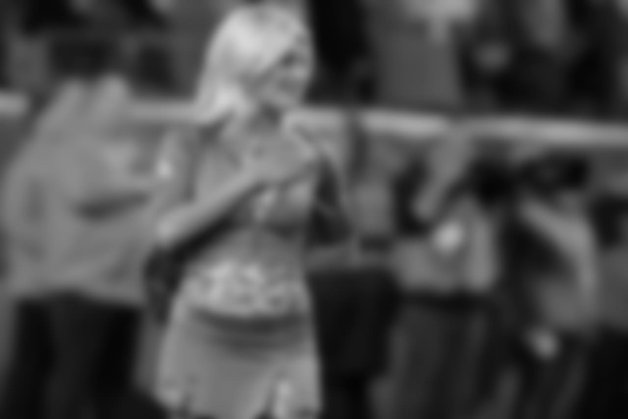 171112, Denver Broncos, New England Patriots, NEP, SNF DBC, Cheerleaders Madison