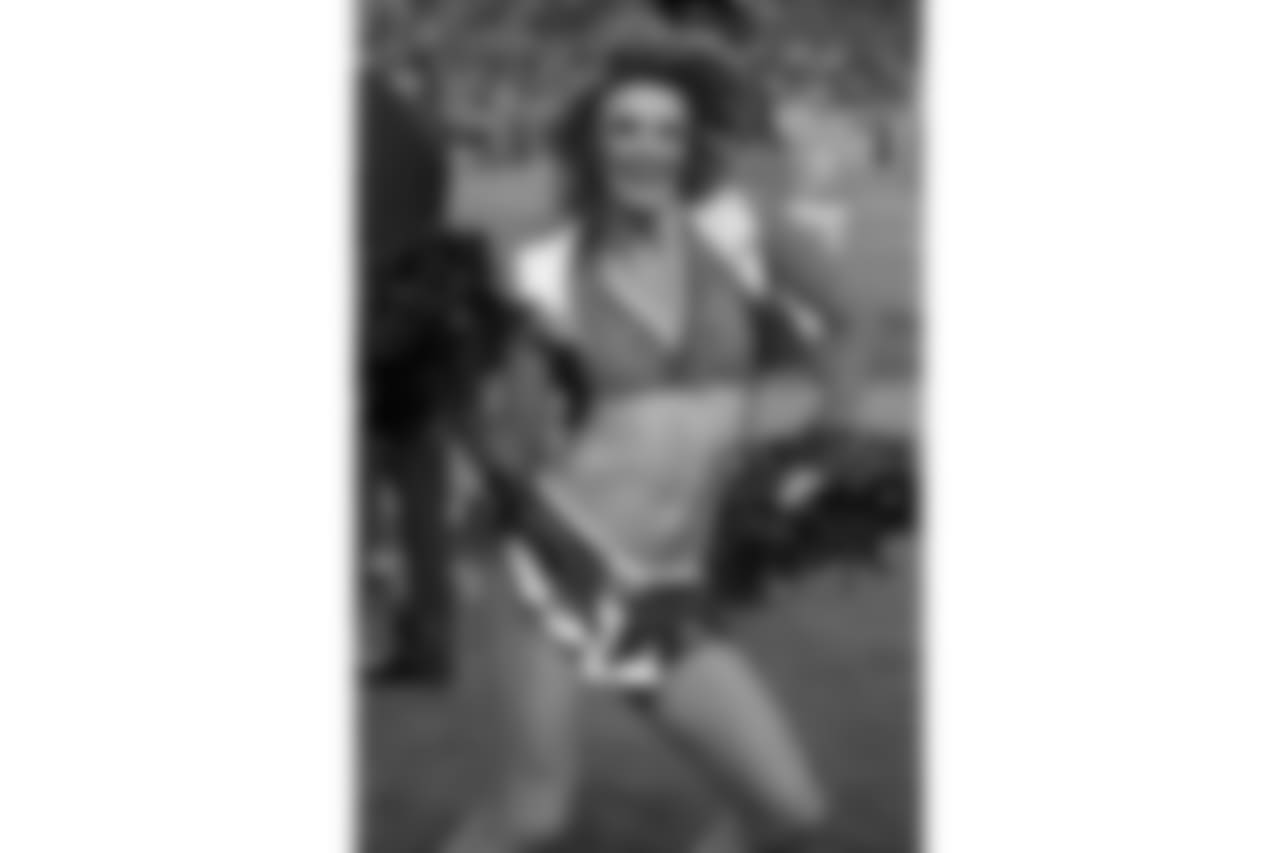 DBC, Cheerleaders, Denver Broncos, 170911, LAC, SDC Chelsea