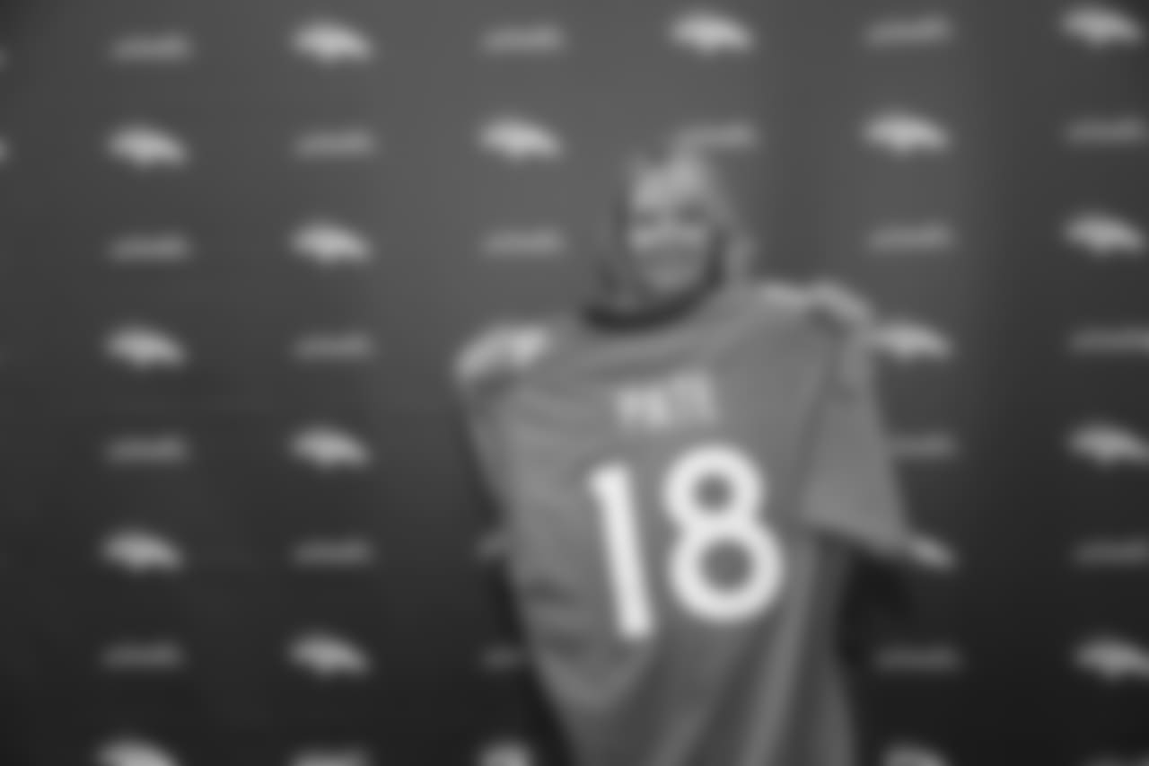 Denver Broncos partner Signing Day at UCHealth Training Center in Centennial, CO, August 21, 2018.
Photo by Gabriel Christus