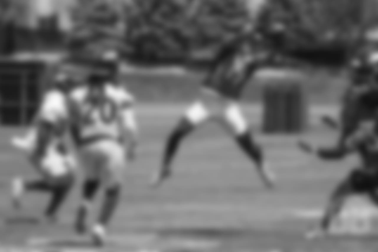 during practice at the eighth day of OTAs on June 5, 2018.