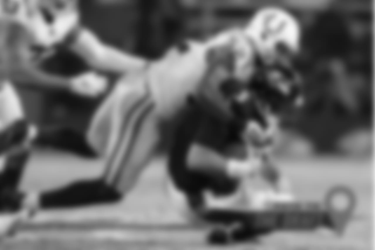 He's not a true edge rusher -- certainly not as he was projected to be when the Browns used the sixth-overall pick on him in 2013 -- but he has settled in as a solid pass rusher and an above-average linebacker in coverage. He heads into free agency off of the best half-season of his career, and could be a solid buy-low option with some untapped upside. (Nick Wass/AP Images)
