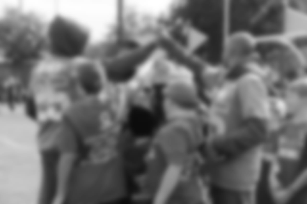 Chris Harris Jr. takes part in Play Football clinics with Fuel Up to PLAY 60 students with other Pro Bowl players on January 26, 2019, at ESPN Wide World of Sports.
