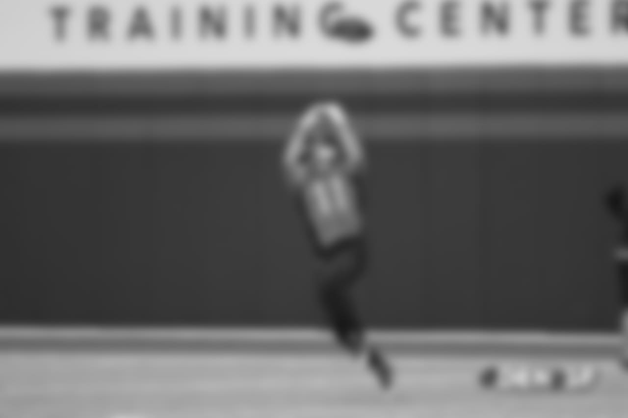 River Cracraft during practice at UCHealth Training Center in Centennial, CO, December 06, 2018.
Photo by Gabriel Christus