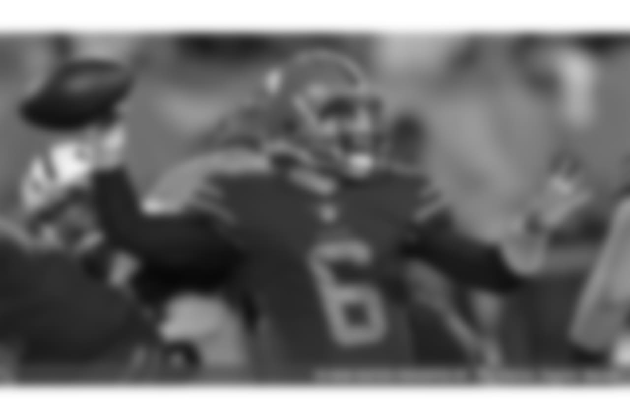 Cleveland Browns quarterback Baker Mayfield throws a pass against the New York Jets during the first half of an NFL football game Thursday, Sept. 20, 2018, in Cleveland. (AP Photo/David Richard)