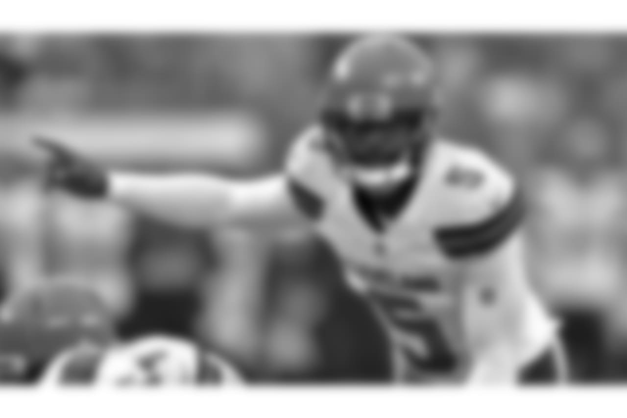 Cleveland Browns quarterback Tyrod Taylor gives instructions during the first half of an NFL football preseason game against the Buffalo Bills, Friday, Aug. 17, 2018, in Cleveland. (AP Photo/David Richard)
