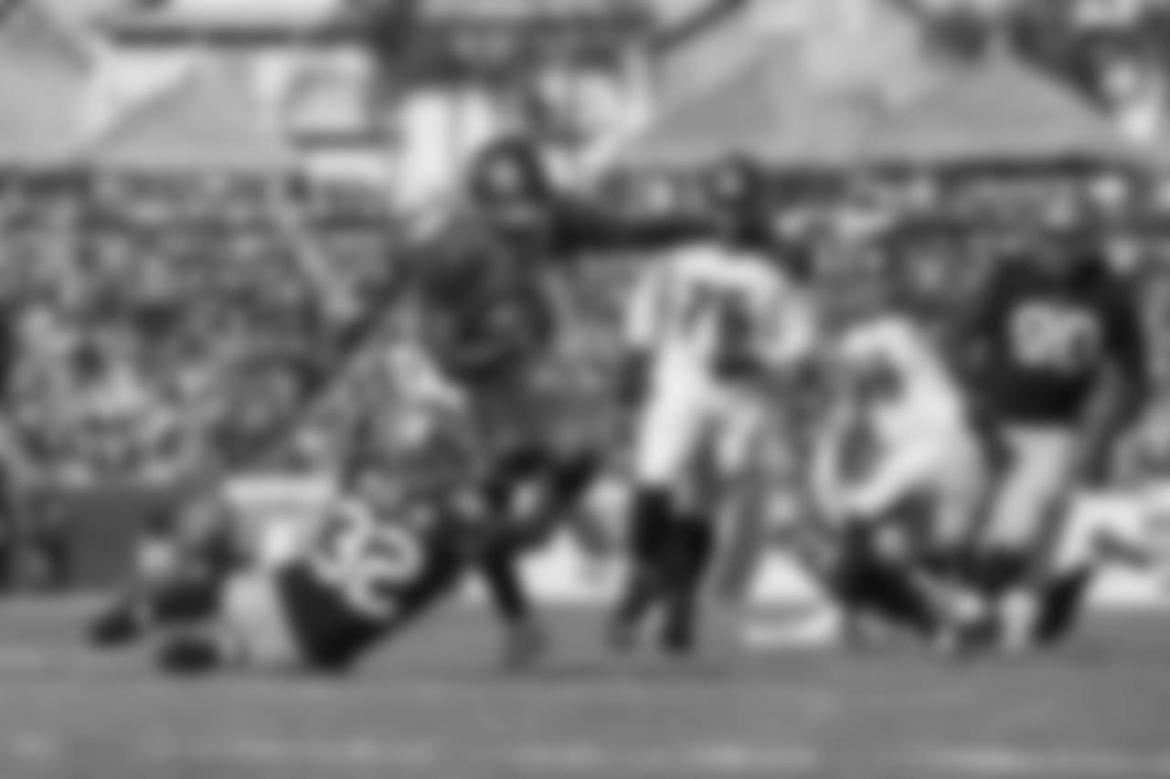 RB Peyton Barber, No. 25