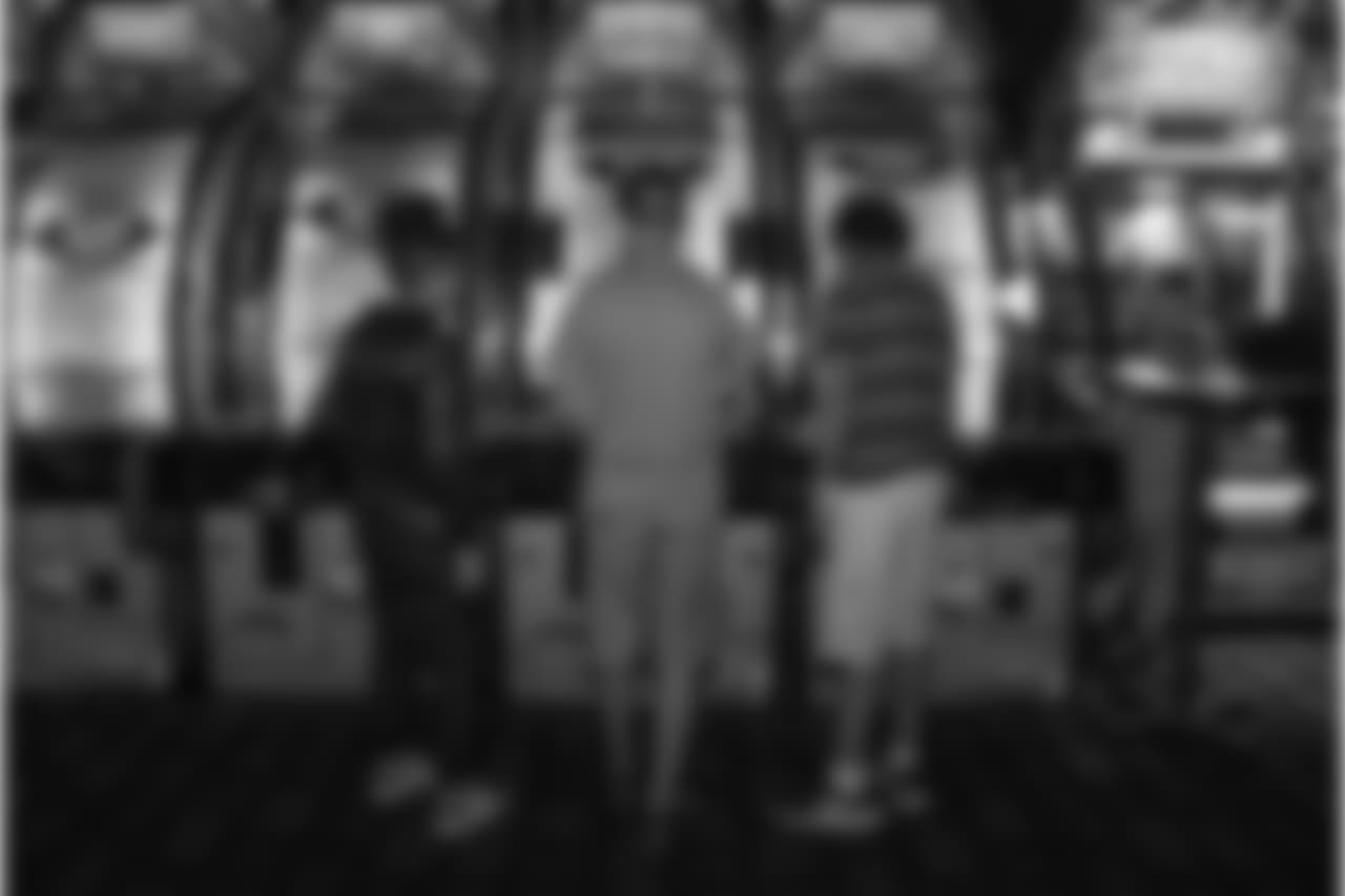 181209_GL_JEWeb_044