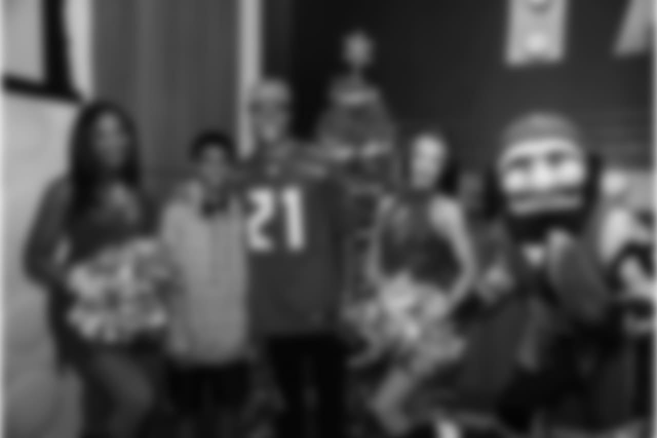 181209_GL_JEWeb_029