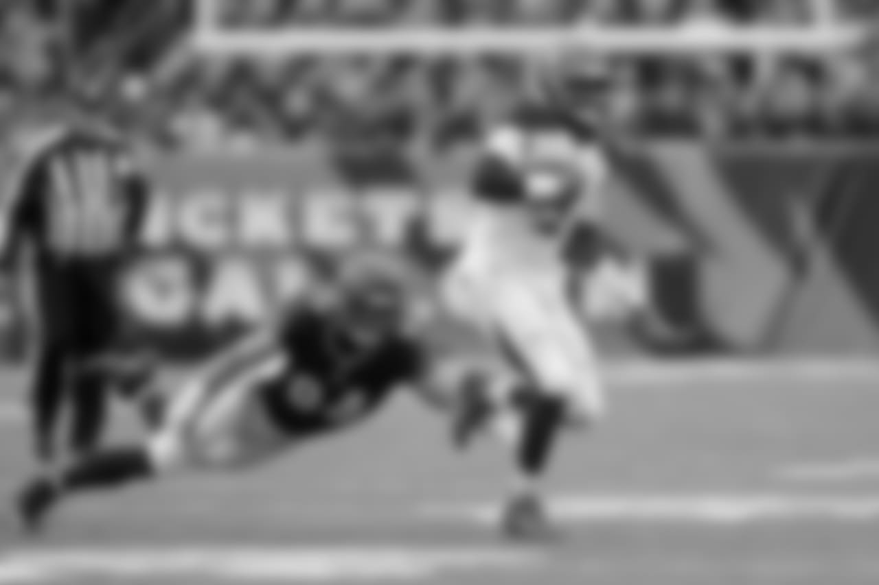 QB Jameis Winston, No. 3