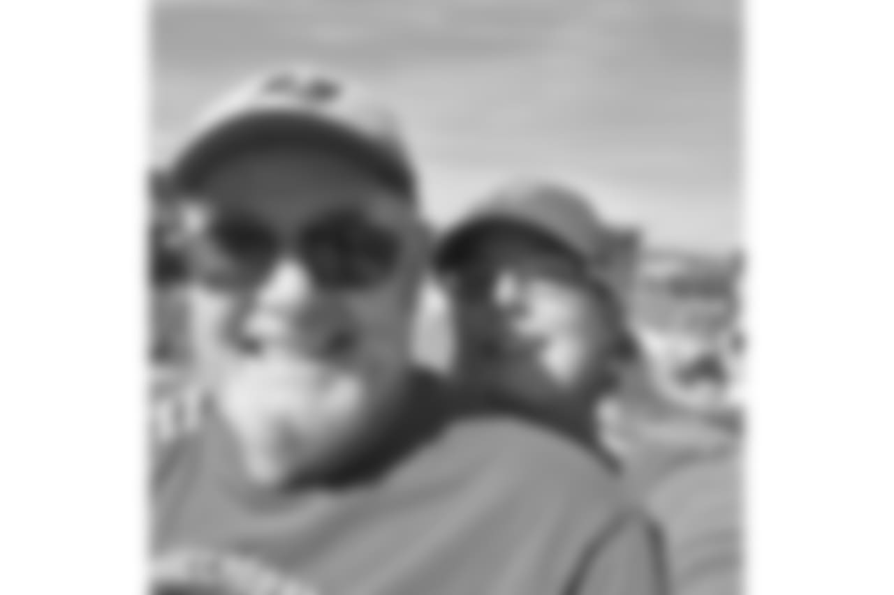 Joe and Julie @ RJ.jpg_2