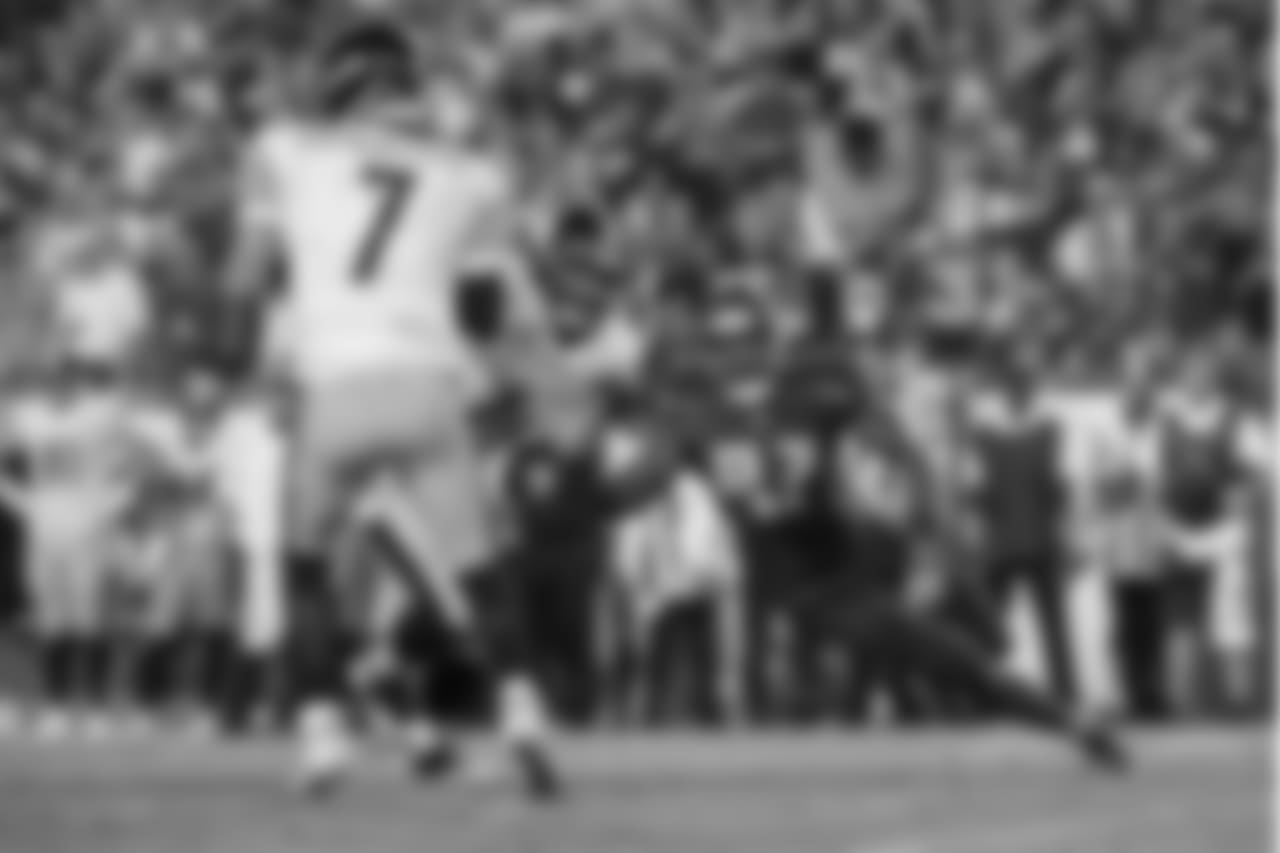 DE Vinny Curry, No. 97
