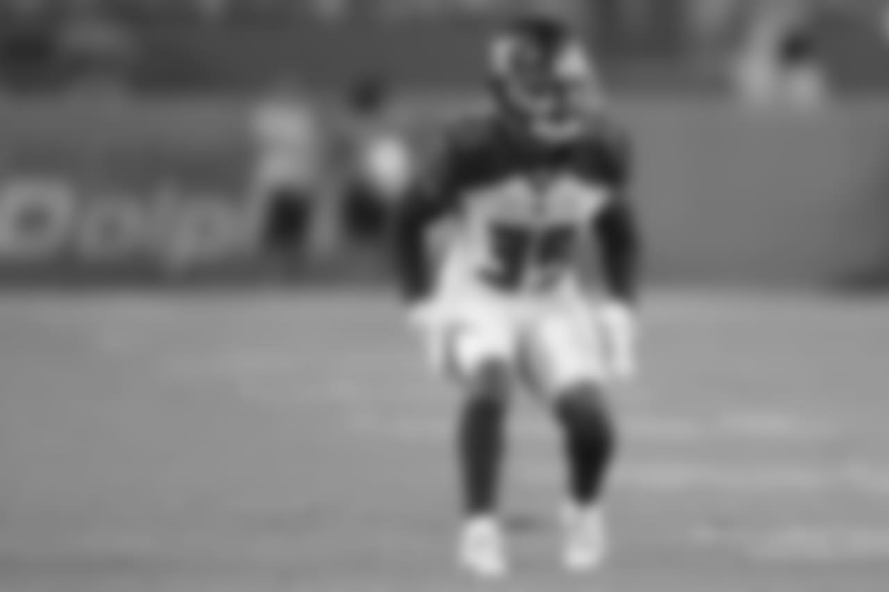 CB Javien Elliot #35