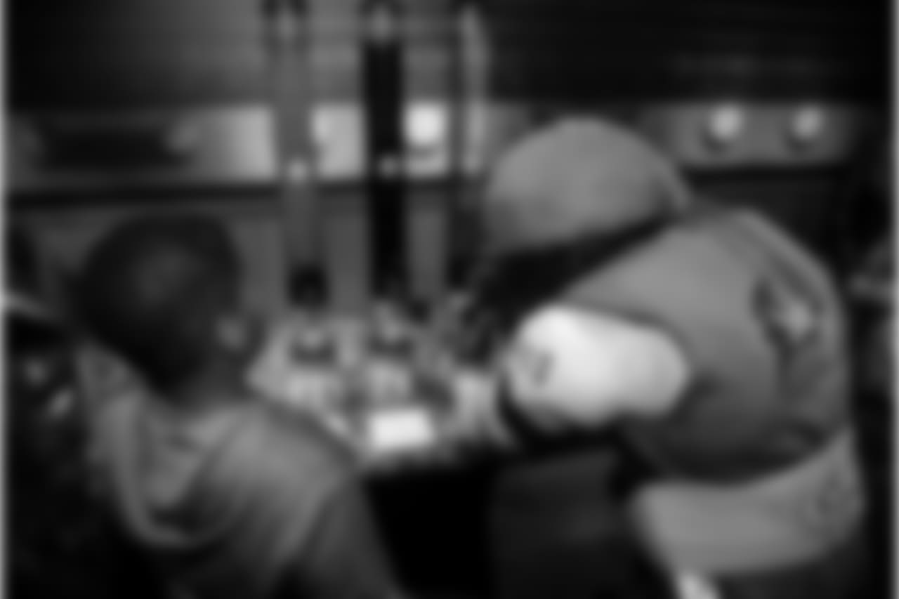 181209_GL_JEWeb_075