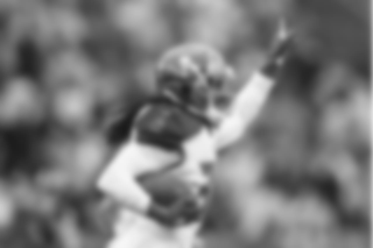 CB Josh Shaw, No. 30