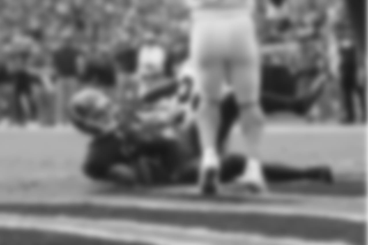WR Adam Humphries, No. 10