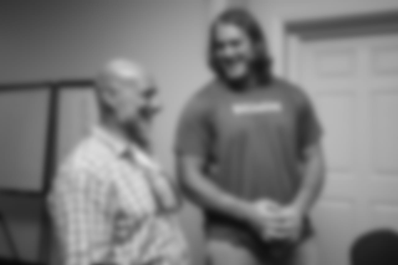 TAMPA, FL- OCTOBER 16, 2018 - Guard/Center Ali Marpet #74 during the Tampa Bay Buccaneers Social Justice Program visit to Abe Brown Ministries Ready For Work program in Tampa, FL. Photo By Kyle Zedaker/Tampa Bay Buccaneers