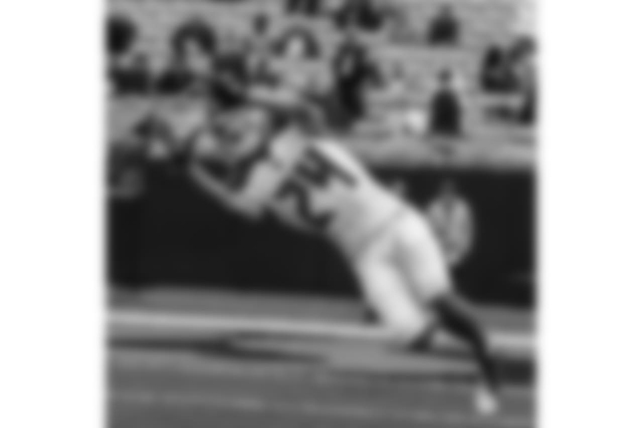 CB Brent Grimes, No. 24