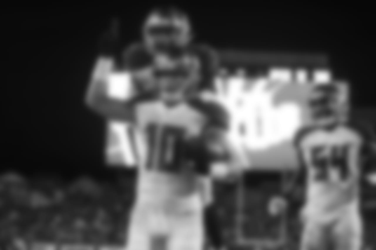 WR Adam Humphries, No. 10