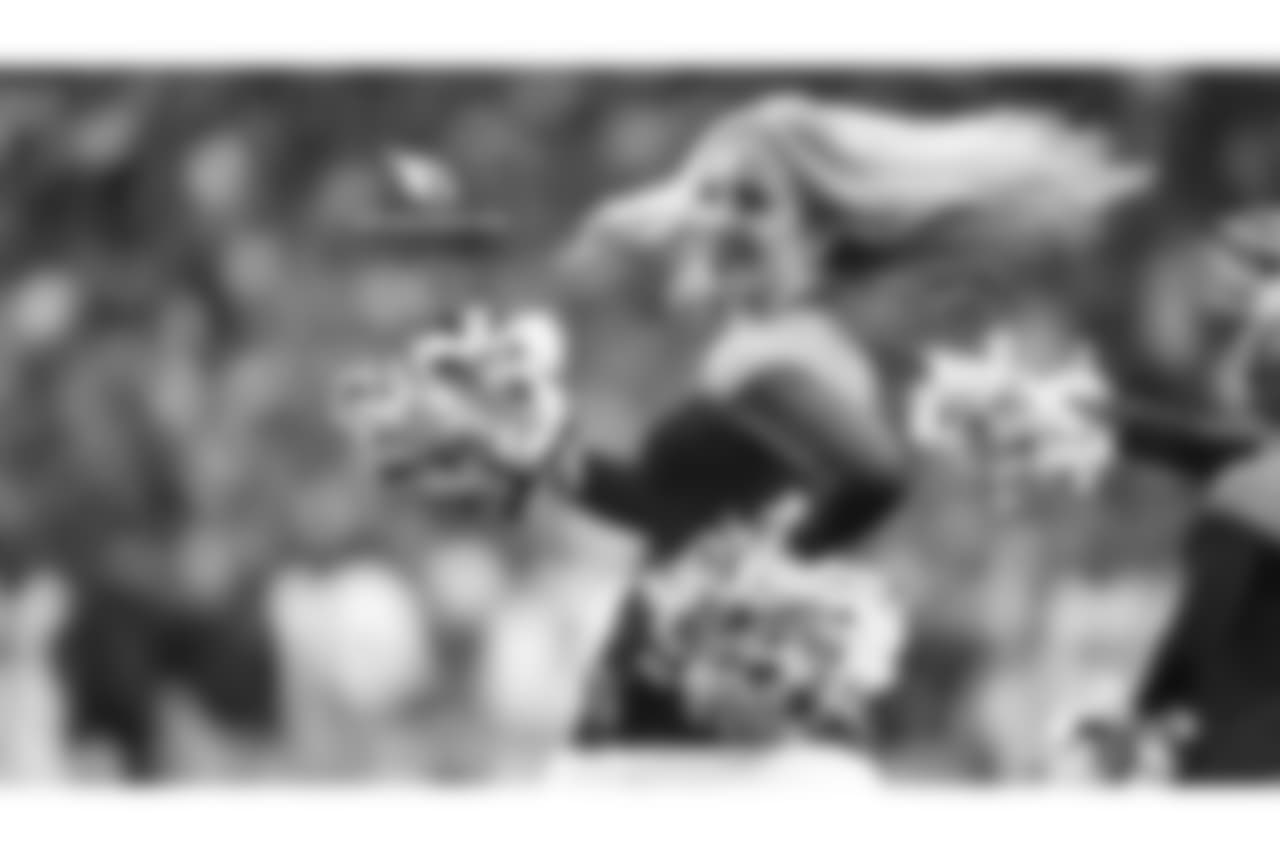 Images of the Cardinals cheerleaders during the Week 16 matchup at State Farm Stadium