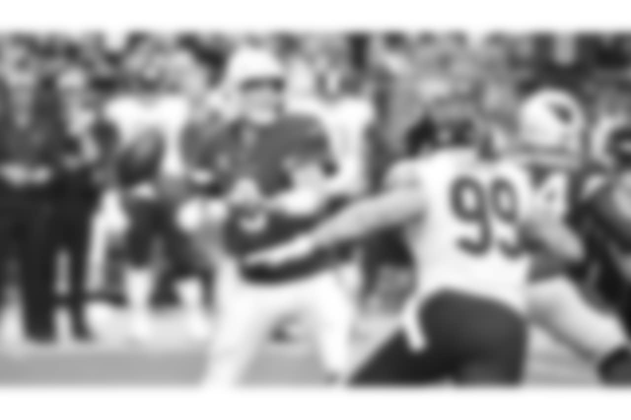 QB Sam Bradford: 50-of-80 for 400 yards, 2 TD, 4 INT
