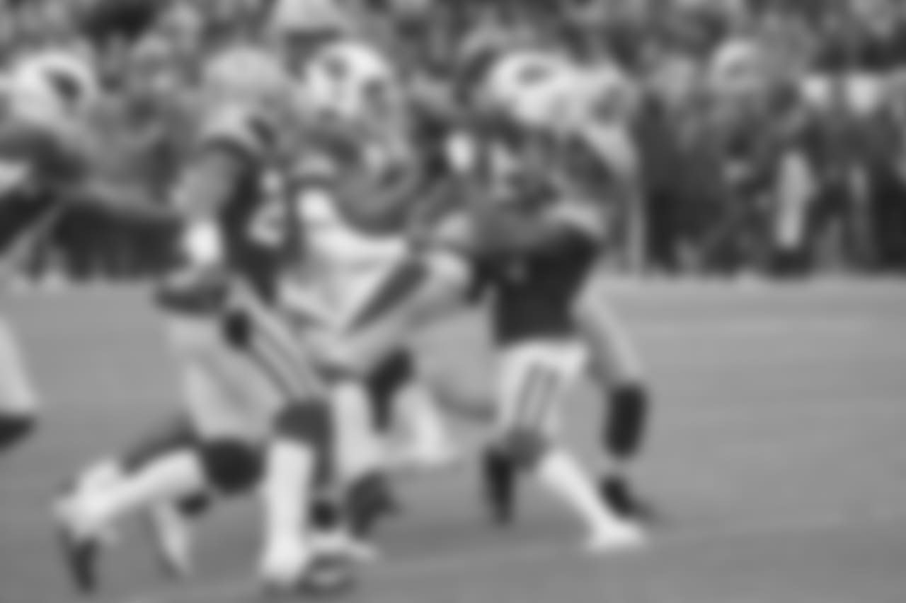 RB Chase Edmonds fights for extra yards