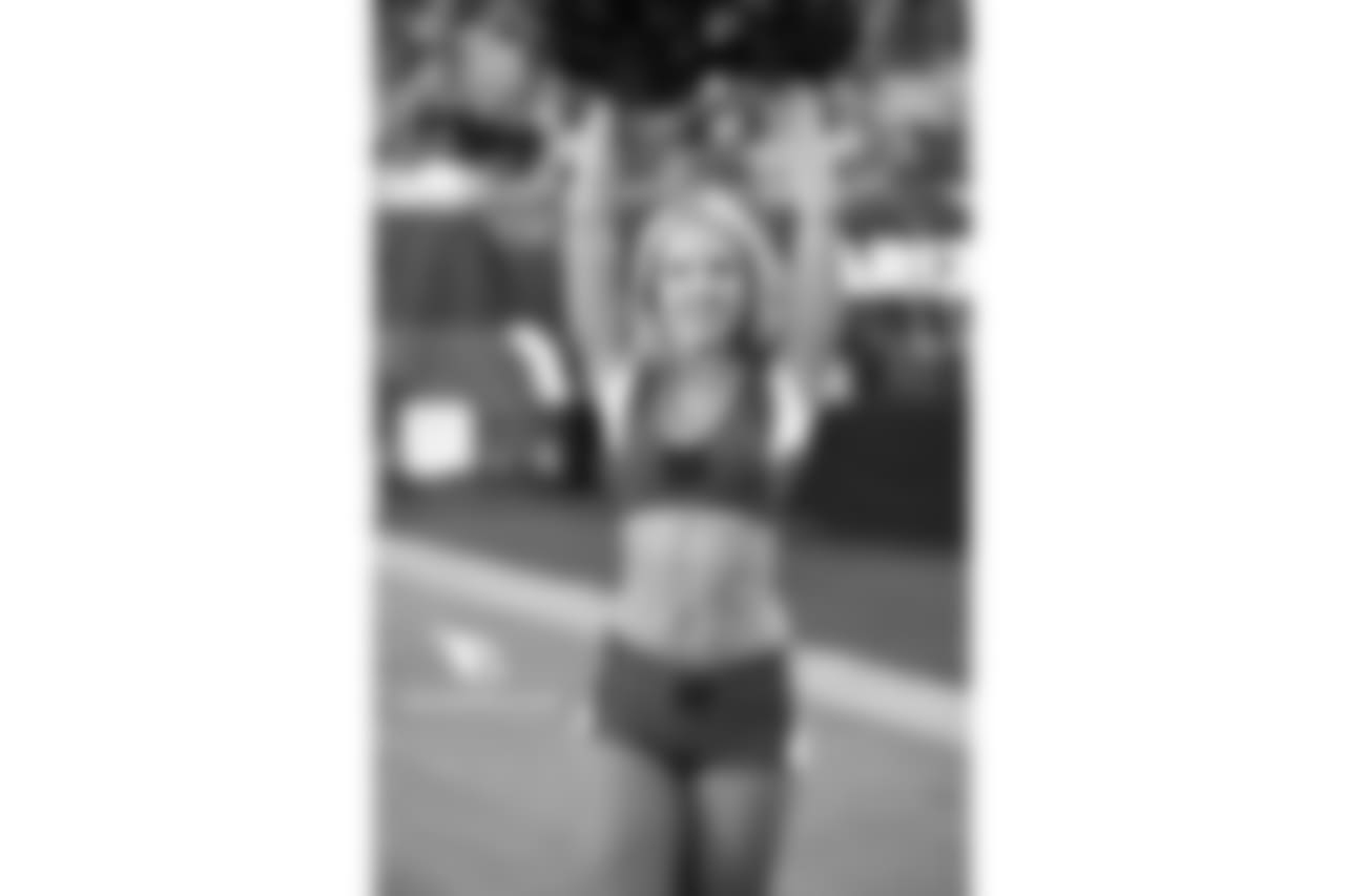 Images of the Cardinals cheerleaders during the Week 8 matchup vs. San Francisco