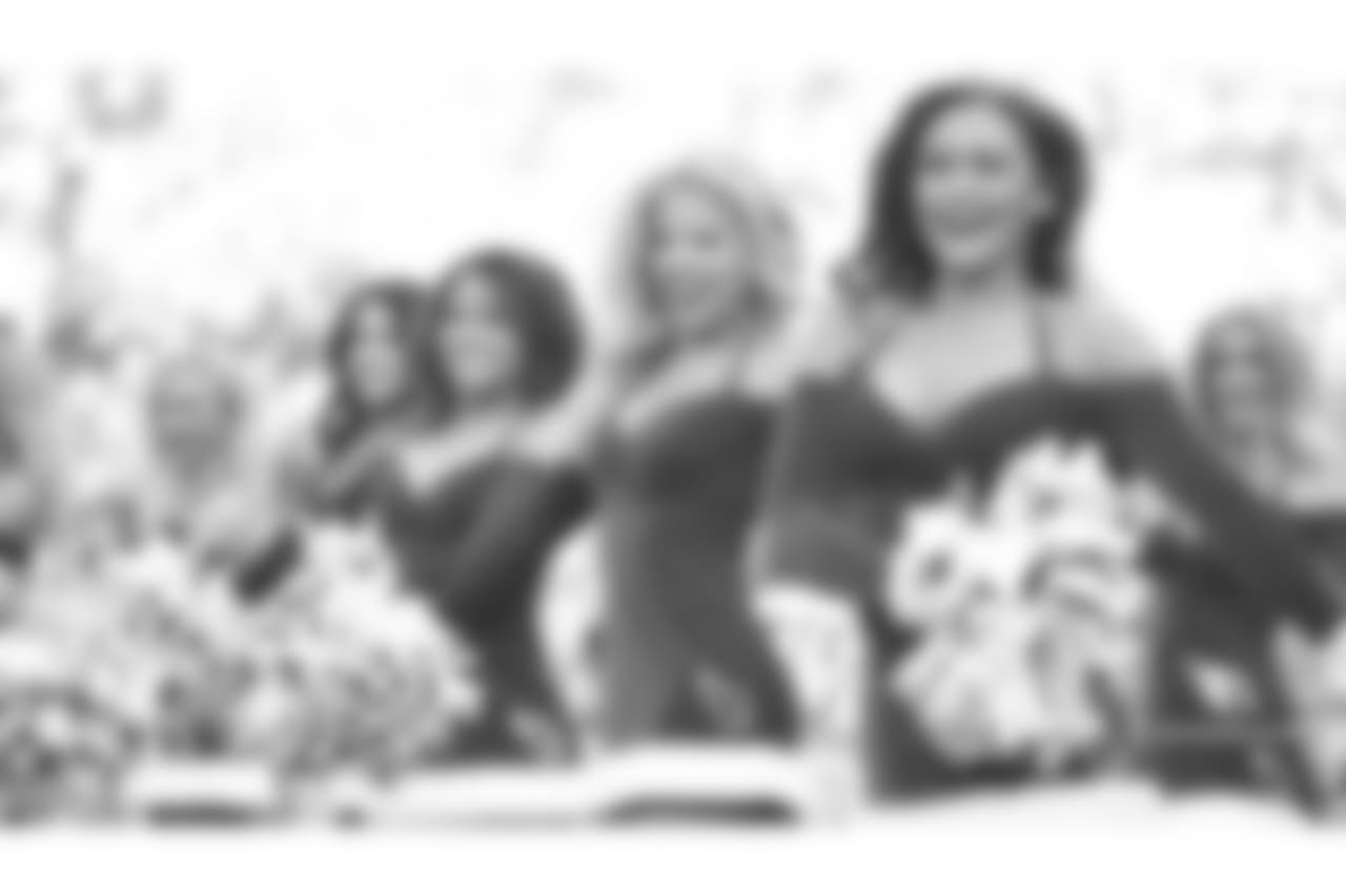 Images of the Cardinals cheerleaders during the Week 16 matchup at State Farm Stadium