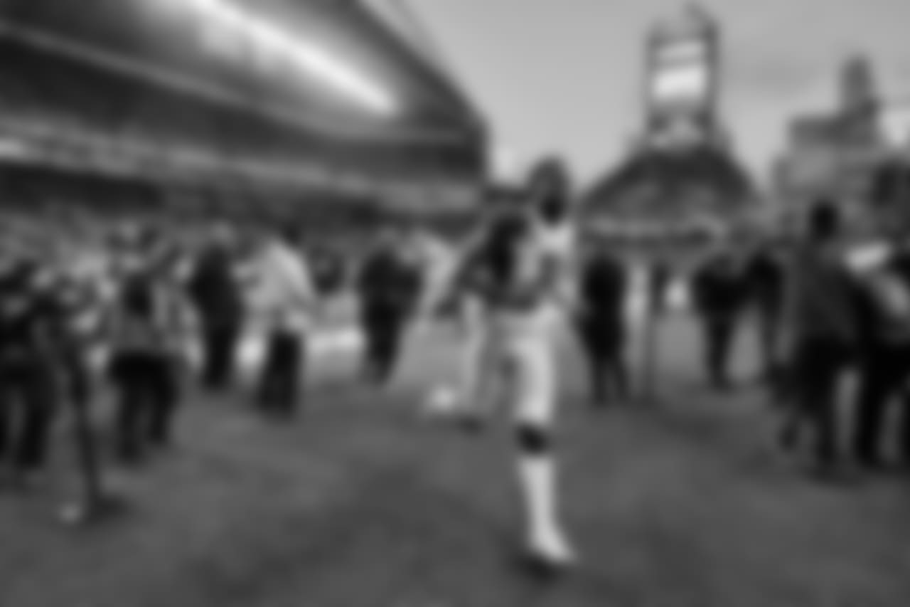 Larry Fitzgerald runs off at CenturyLink Field