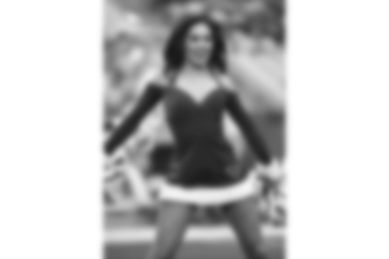 Images of the Cardinals cheerleaders during the Week 16 matchup at State Farm Stadium