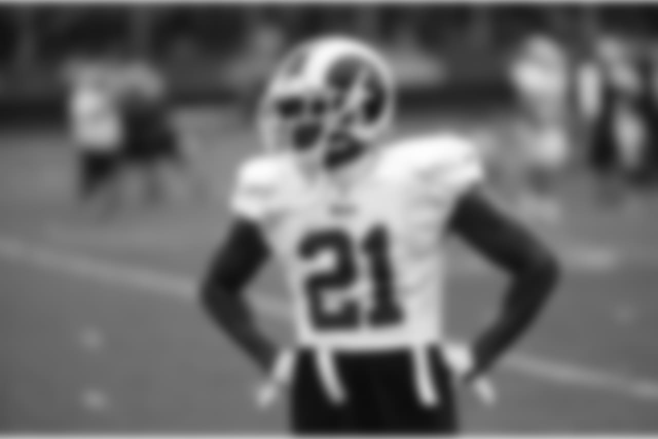 Cornerback Aqib Talib
