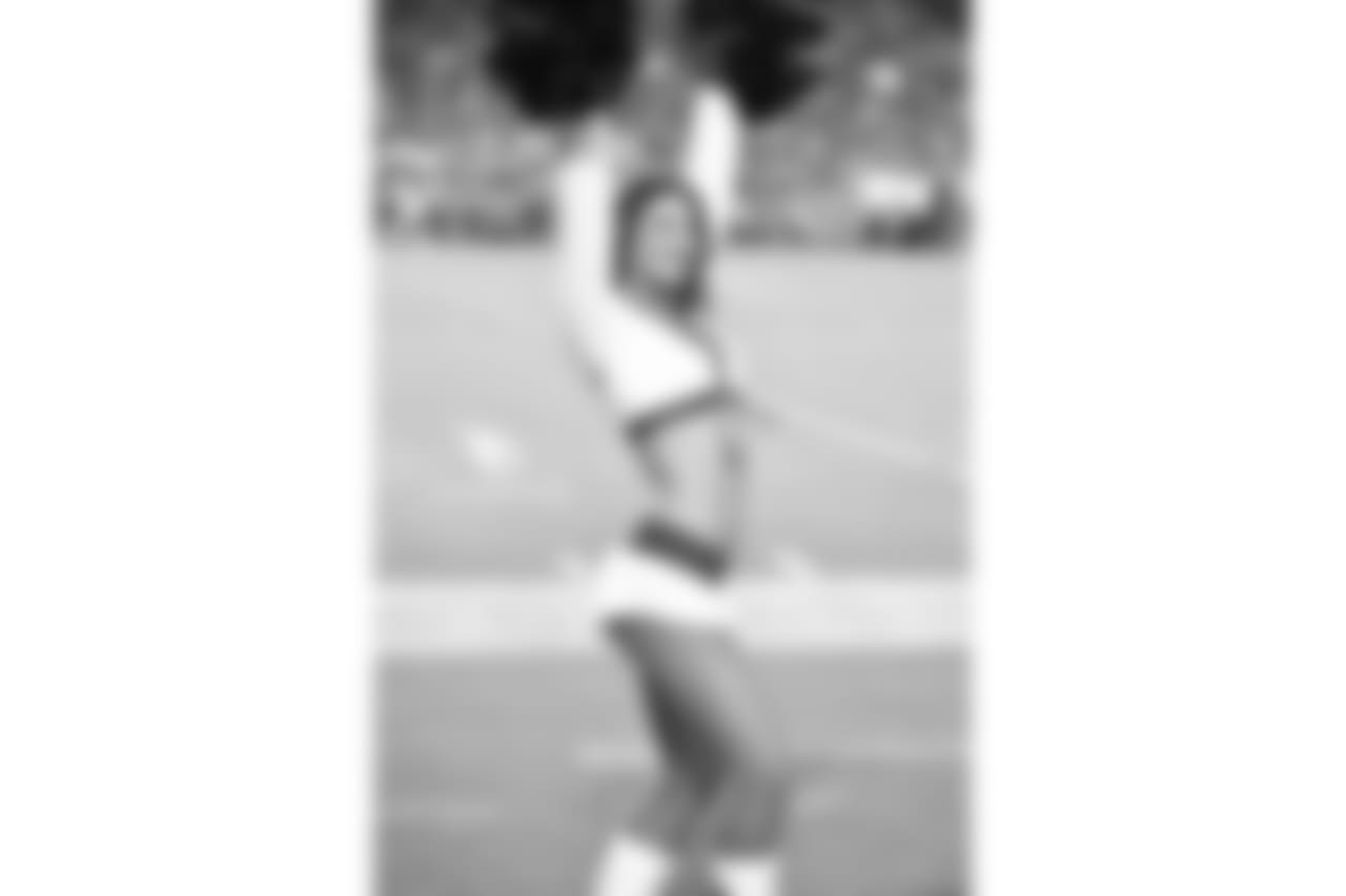 CheerBroncos27