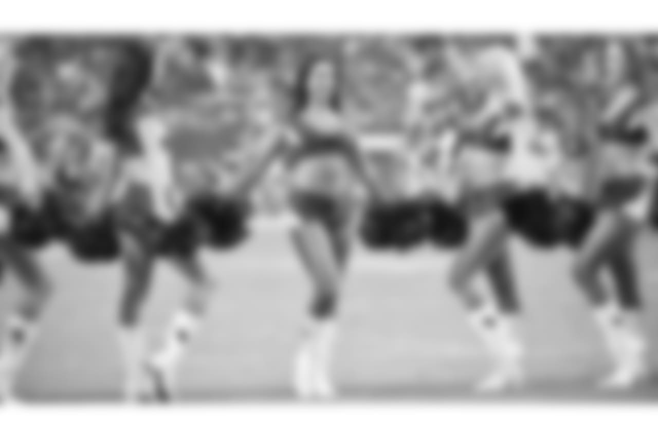 Images of the Cardinals' cheerleaders during the Week 4 matchup against Seattle at State Farm Stadium