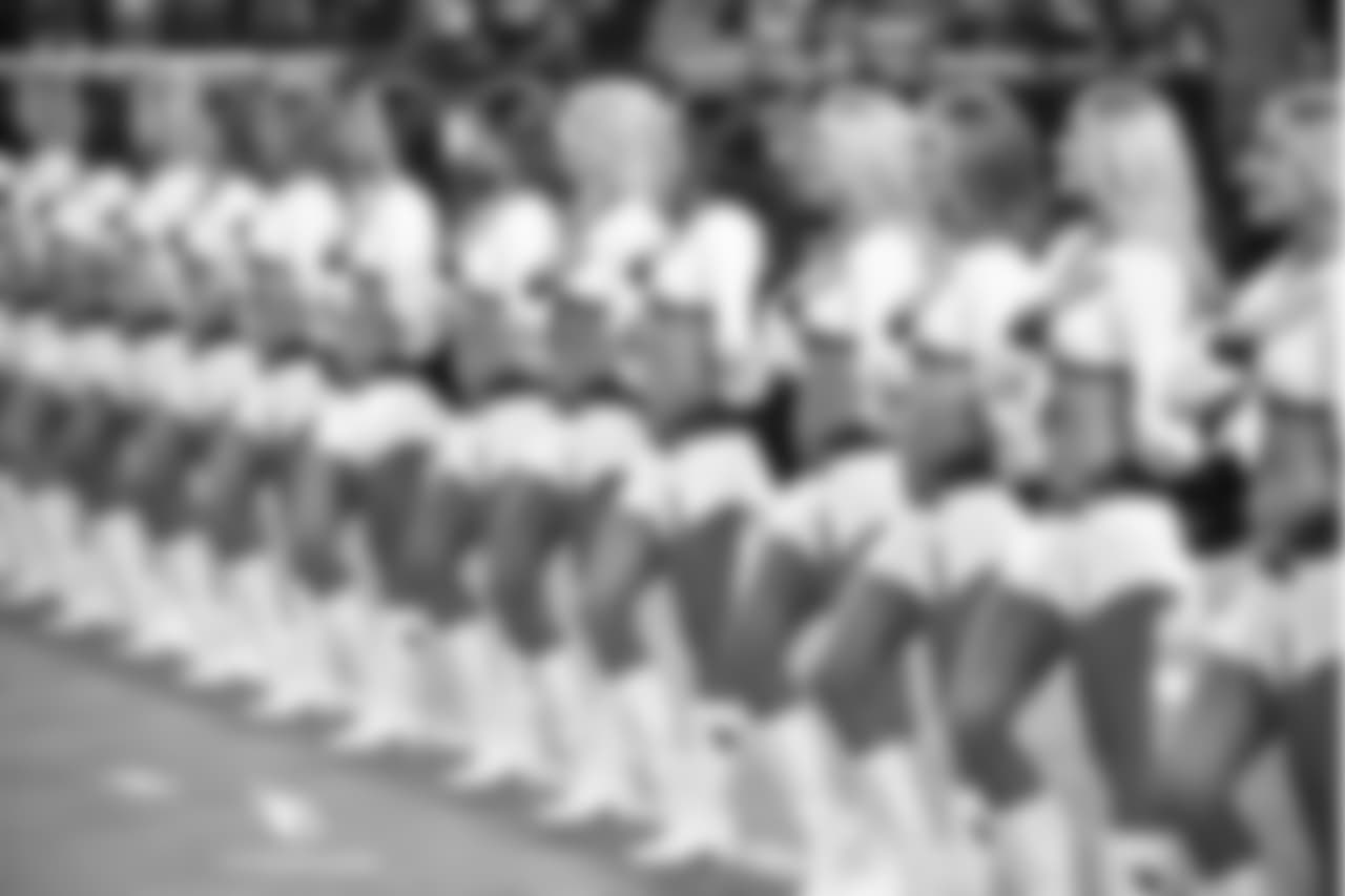 CheerBroncos11